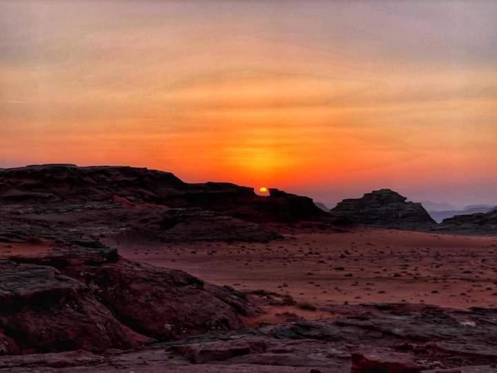 Wadi Rum Travel Camp Luaran gambar