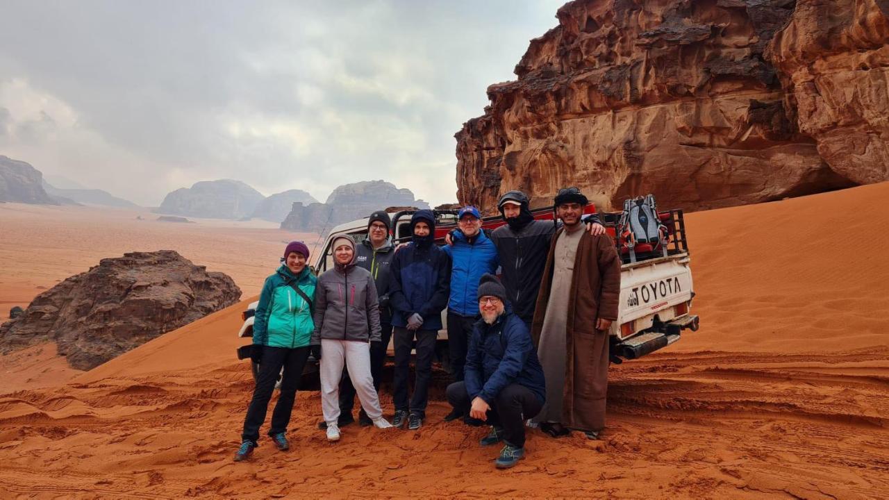Wadi Rum Travel Camp Luaran gambar