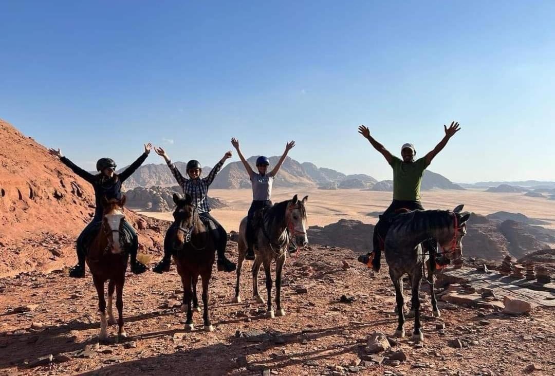 Wadi Rum Travel Camp Luaran gambar