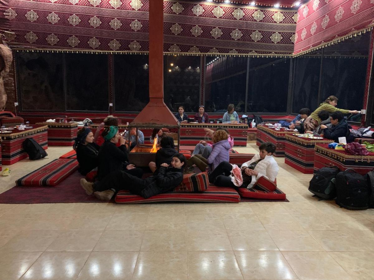 Wadi Rum Travel Camp Luaran gambar