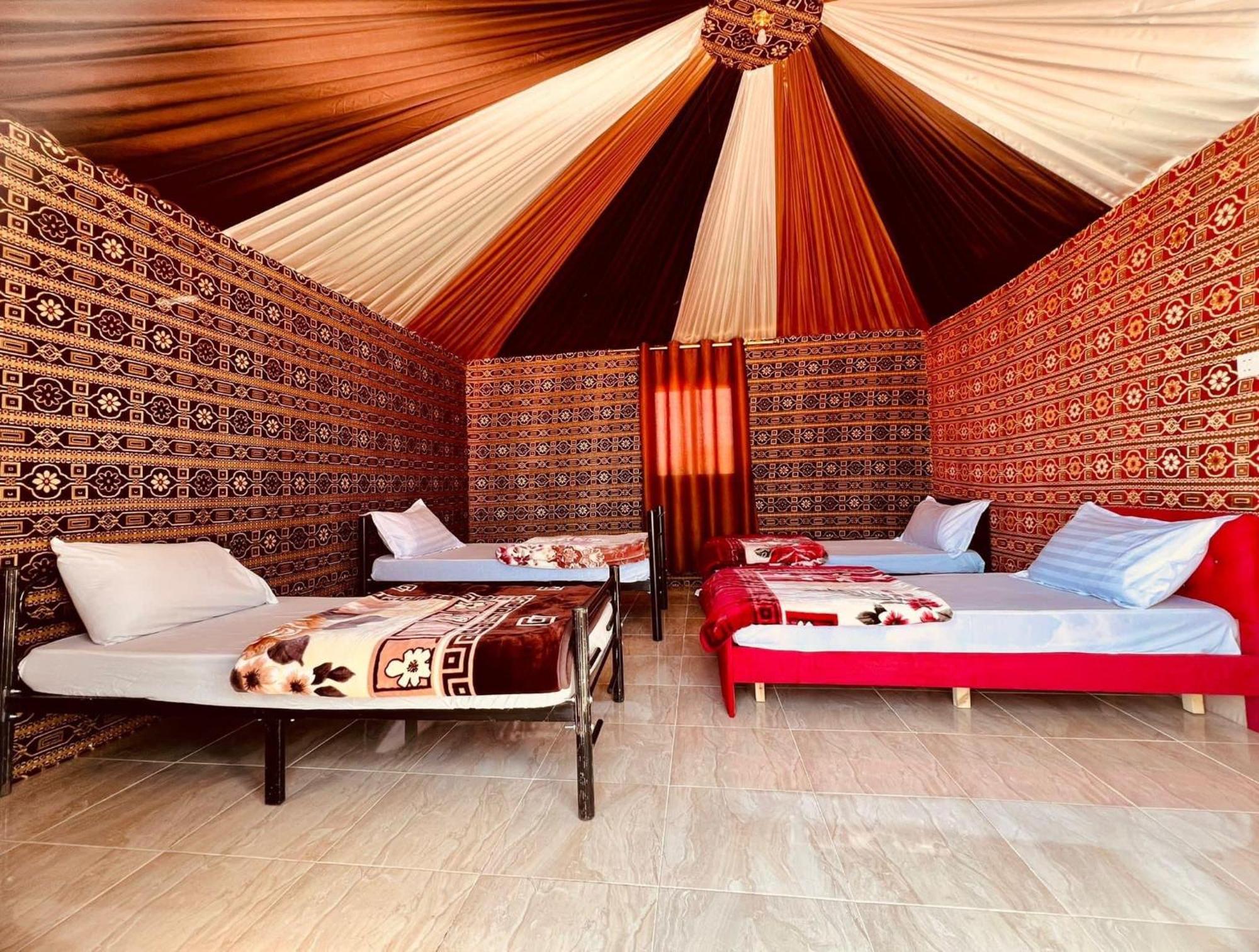 Wadi Rum Travel Camp Luaran gambar