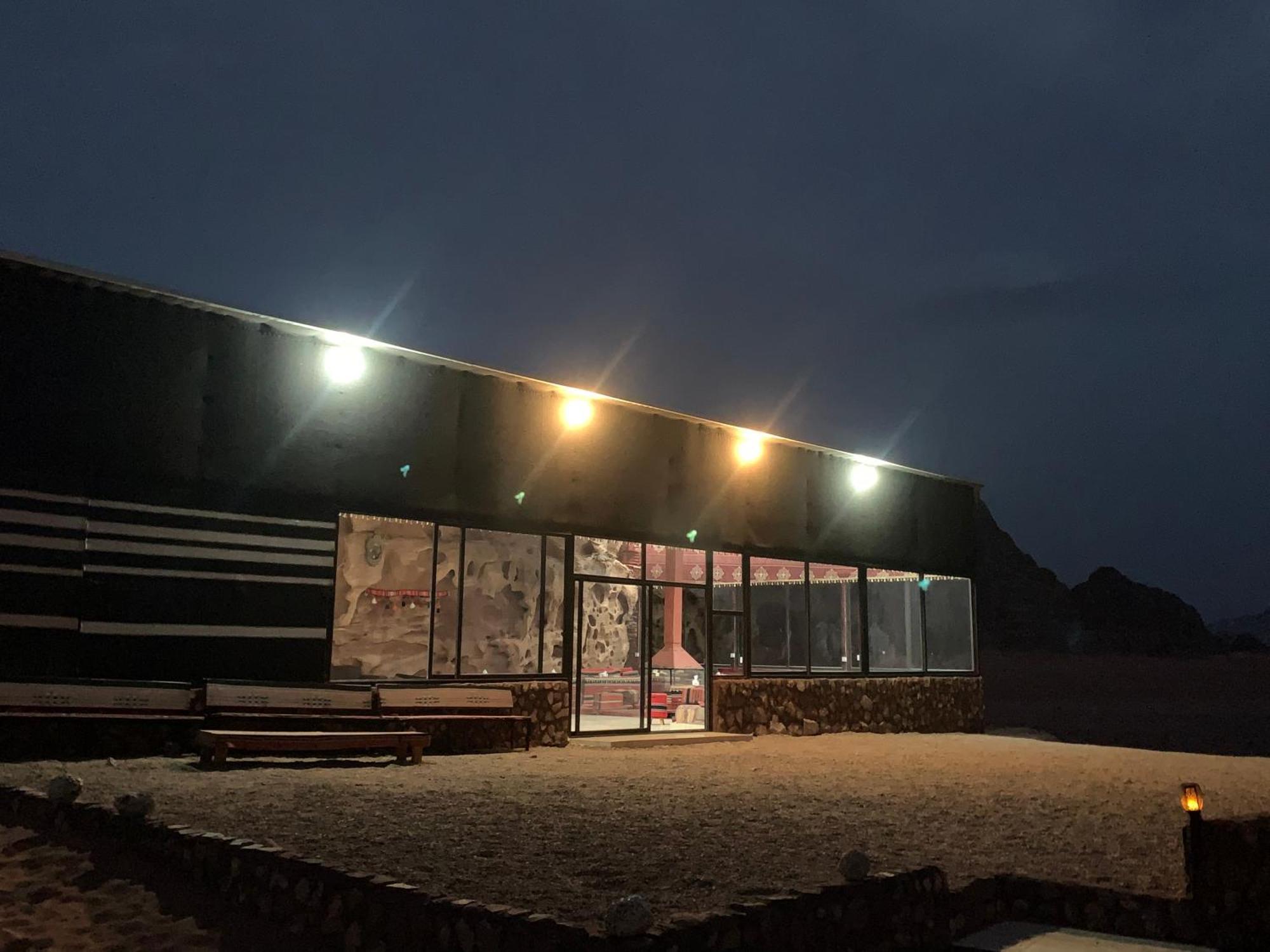 Wadi Rum Travel Camp Luaran gambar