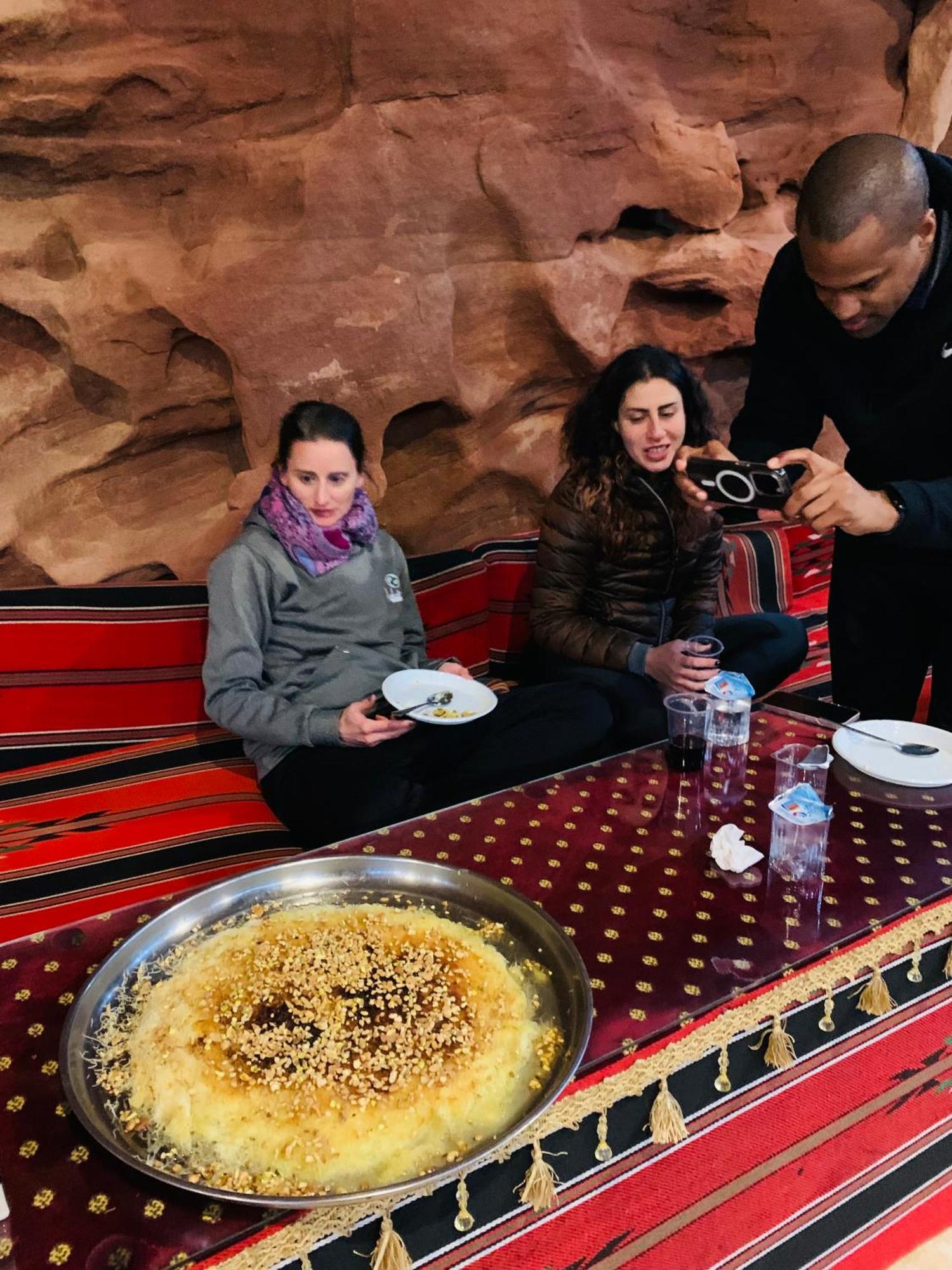 Wadi Rum Travel Camp Luaran gambar